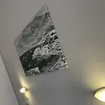 αιγαίον Ξενοδοχείο 2*