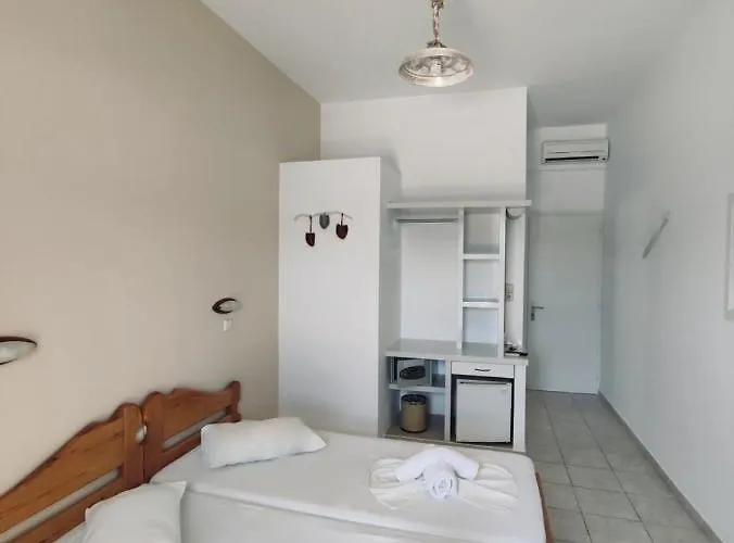 αιγαίον Ξενοδοχείο 2*